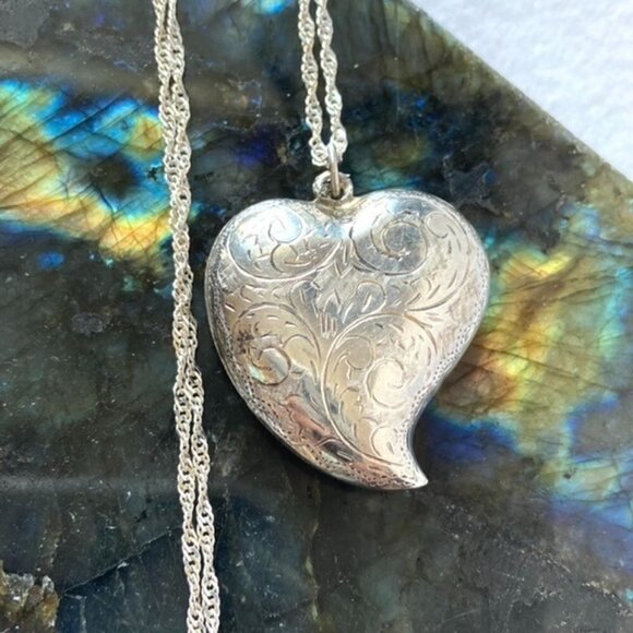 VTG Sterling Silver 925 1.5" Etched Filigree Puffy Heart Pendant Necklace 24” - Picture 12 of 16